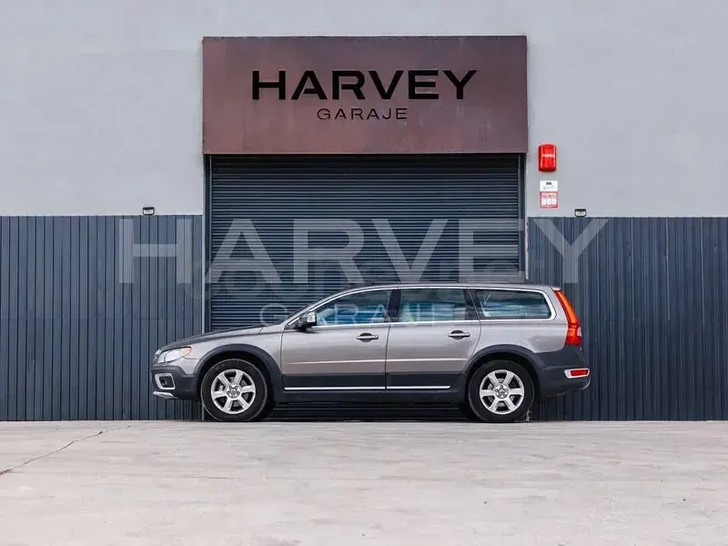 Usado Volvo XC70 Summum 185 CV (136 kW) 2008 Gris / plata Familiar