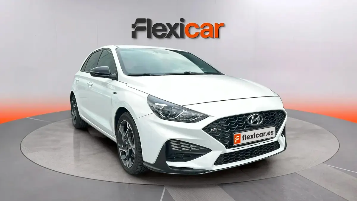 Usado Hyundai i30 N Line 120 CV (88 kW) 2023 Familiar