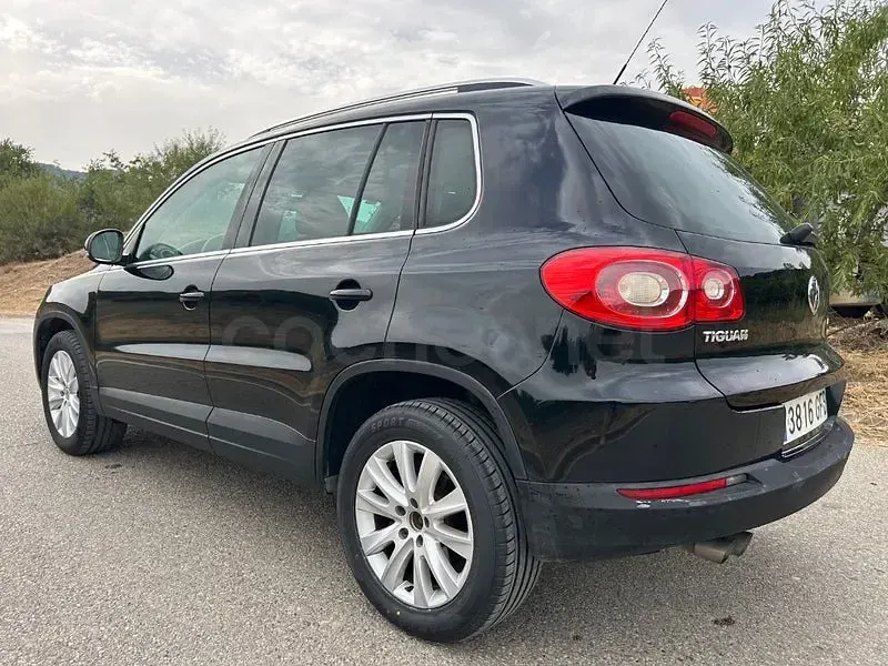 Usado VW Tiguan 140 CV (102 kW) 2008 Negro SUV
