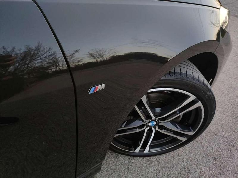 Usado BMW 118 Comfort Edition 136 CV (100 kW) 2021 Negro Utilitario