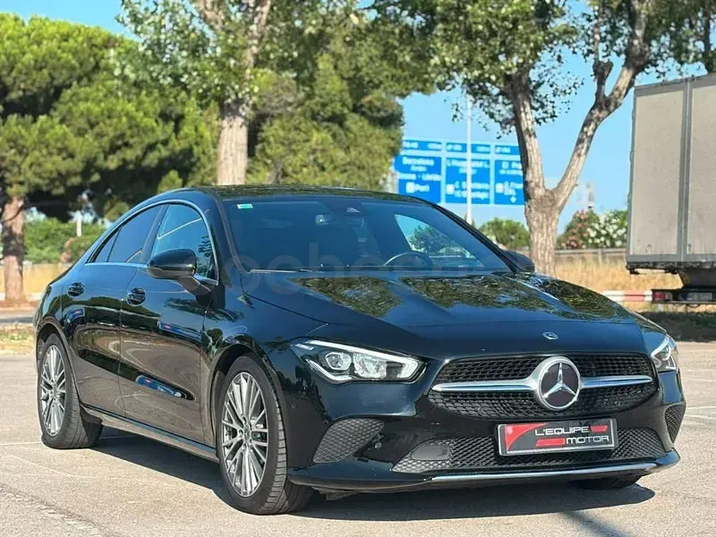 Usado Mercedes CLA180 136 CV (100 kW) 2021 Negro Coupe