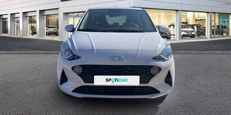 Usado Hyundai i10 67 CV (49 kW) 2022 Blanco Utilitario
