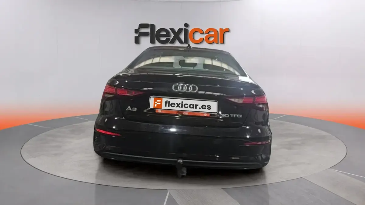 Begagnad Audi A3 Premium 110 HK (80 kW) 2021 Svart Sedan