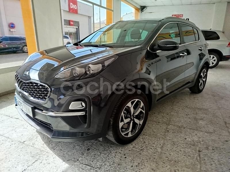 Gris / plata Usado 2020 Kia Sportage SUV | 18.900 € (Precio justo) - Imagen 1/4