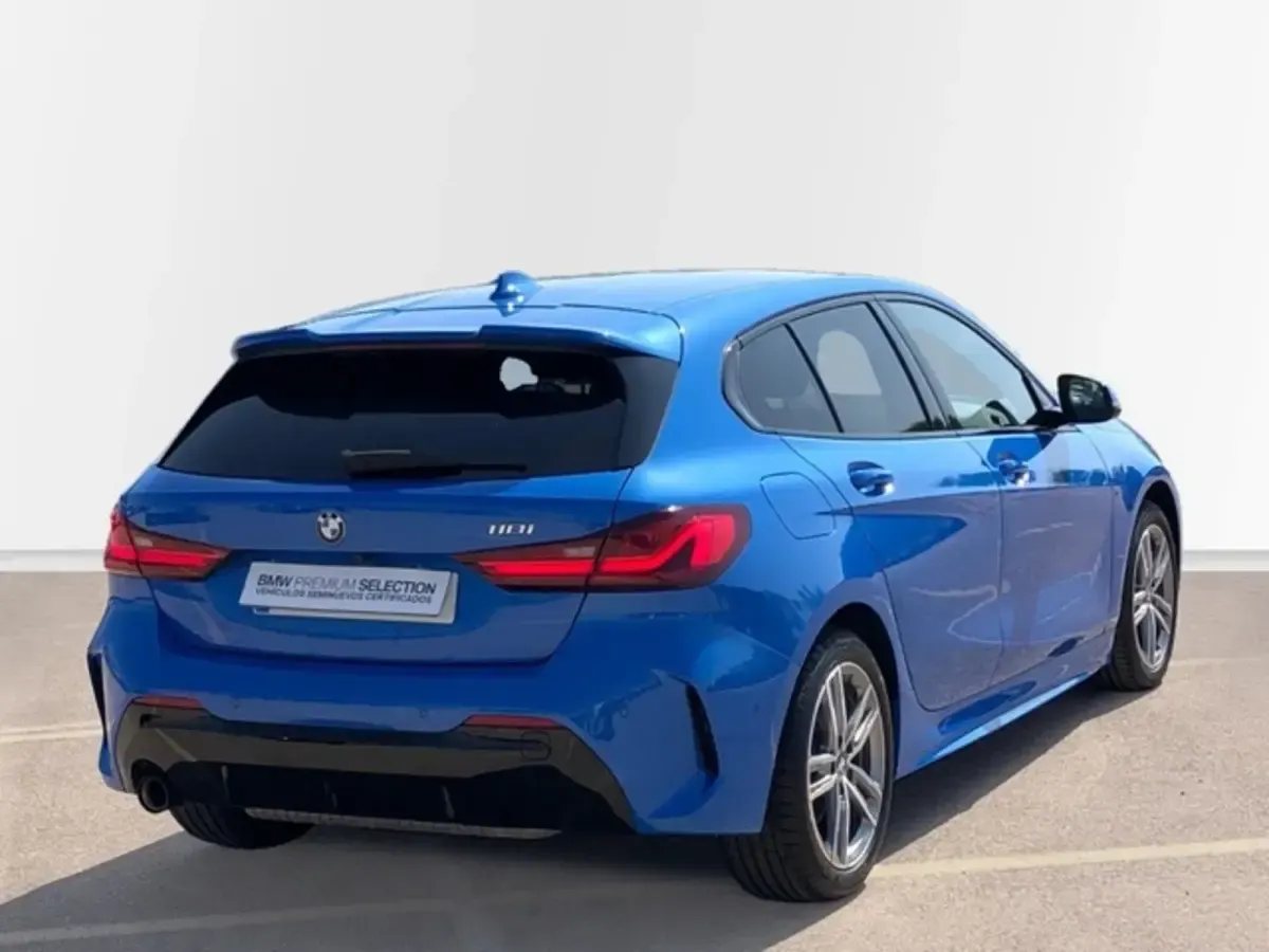 Usado BMW 118 Comfort Edition 140 CV (102 kW) 2023 Azul Utilitario