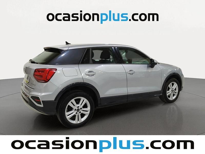 Usado Audi Q2 Advanced Plus 150 CV (110 kW) 2023 Gris plata SUV