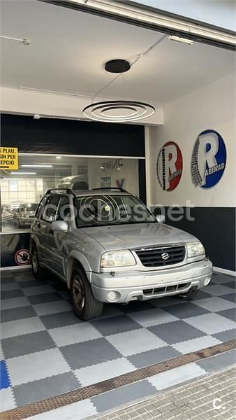 Gris / plata Usado 2003 Suzuki Grand Vitara SUV | 9500 € - Imagen 1/4