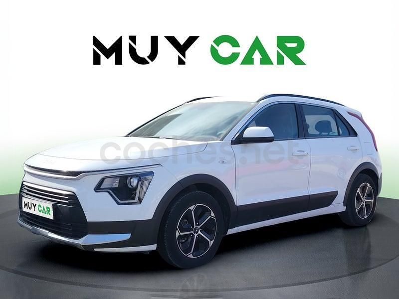 Usado Kia Niro 129 HP (94 kW) 2025 Branco SUV