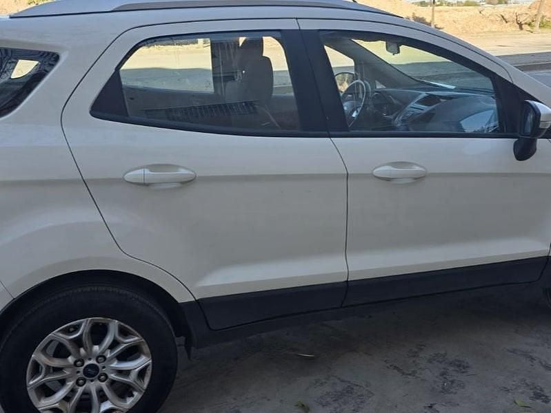 Usado Ford Ecosport Titanium 95 CV (69 kW) 2017 Blanco SUV