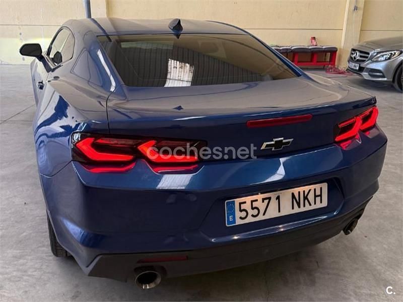Usado Chevrolet Camaro 432 CV (317 kW) 2015 Azul Coupe