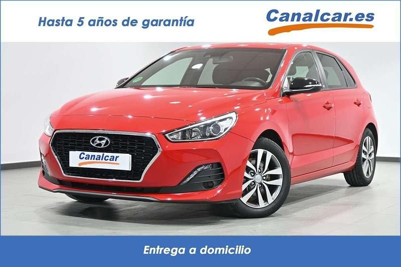 Rojo Usado 2018 Hyundai i30 GO! Utilitario | 10.989 € (Precio justo) - Imagen 1/4