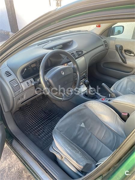 Verde Usado 2002 Renault Laguna GrandTour Privilege Familiar | 2500 € - Imagen 1/1