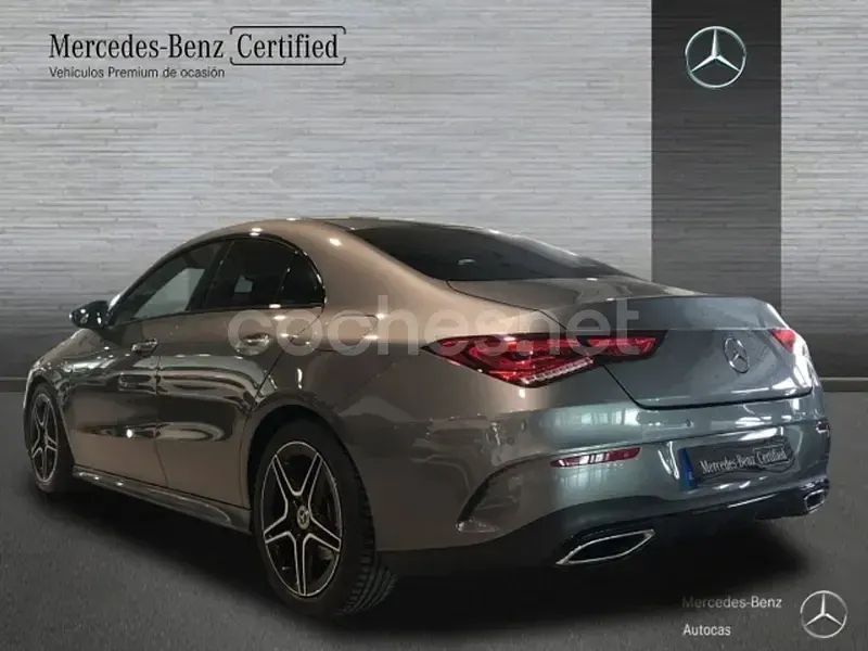 Usado Mercedes CLA200 163 CV (119 kW) 2019 Gris / plata Berlina