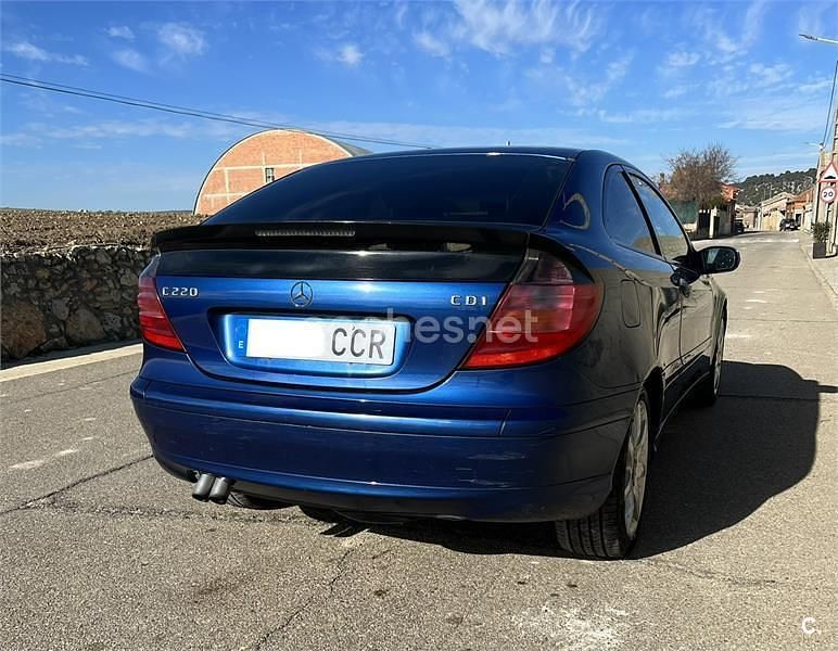 Azul Usado 2002 Mercedes C220 Berlina | 3500 € (Precio justo) - Imagen 1/4