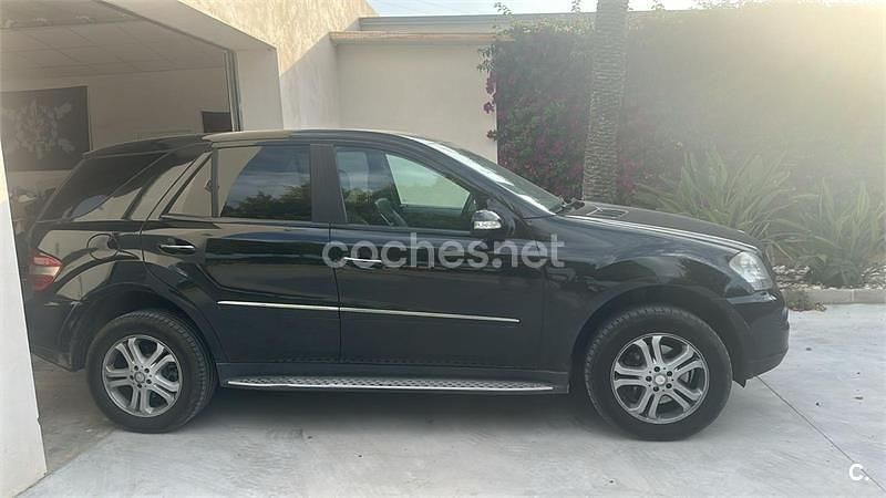 Usado Mercedes ML280 Edition 1 190 CV (139 kW) 2008 Negro SUV
