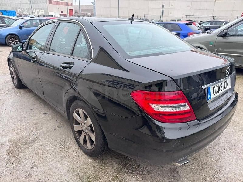 Usado Mercedes C220 Elegance 170 CV (125 kW) 2012 Negro Berlina