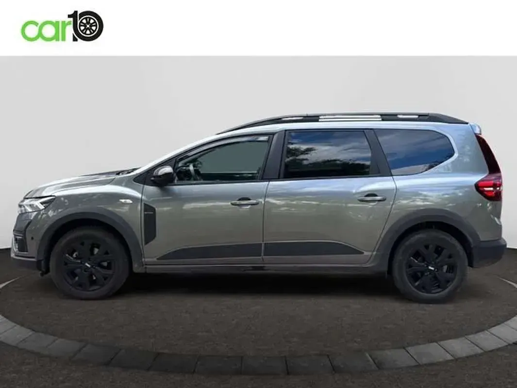 Usado Dacia Jogger Expression 141 CV (103 kW) 2023 Gris Monovolumen