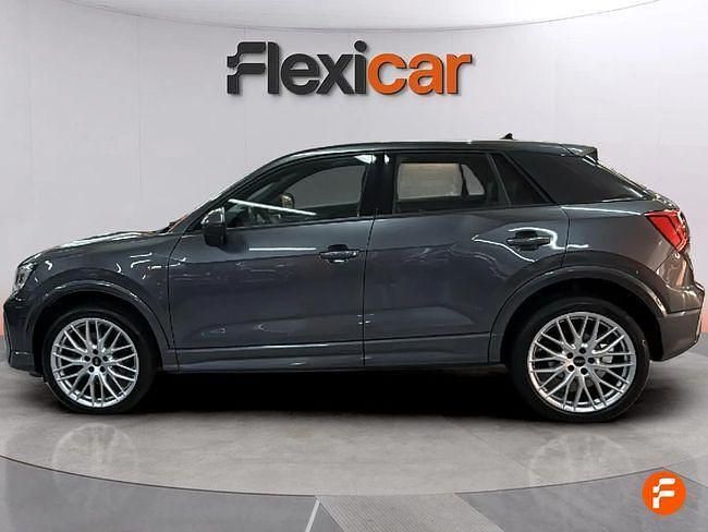 Usado Audi Q2 S-Line 150 CV (110 kW) 2023 Gris / plata SUV
