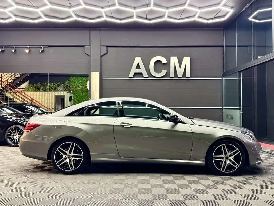 Usado Mercedes E250 204 CV (150 kW) 2013 Gris Coupe