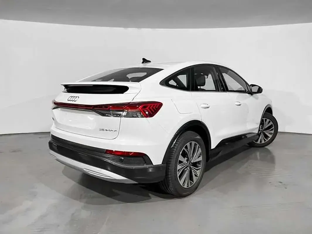 Usado Audi Q4 Sportback e-tron Sport 125 kW (170 CV) 2023 Blanco SUV