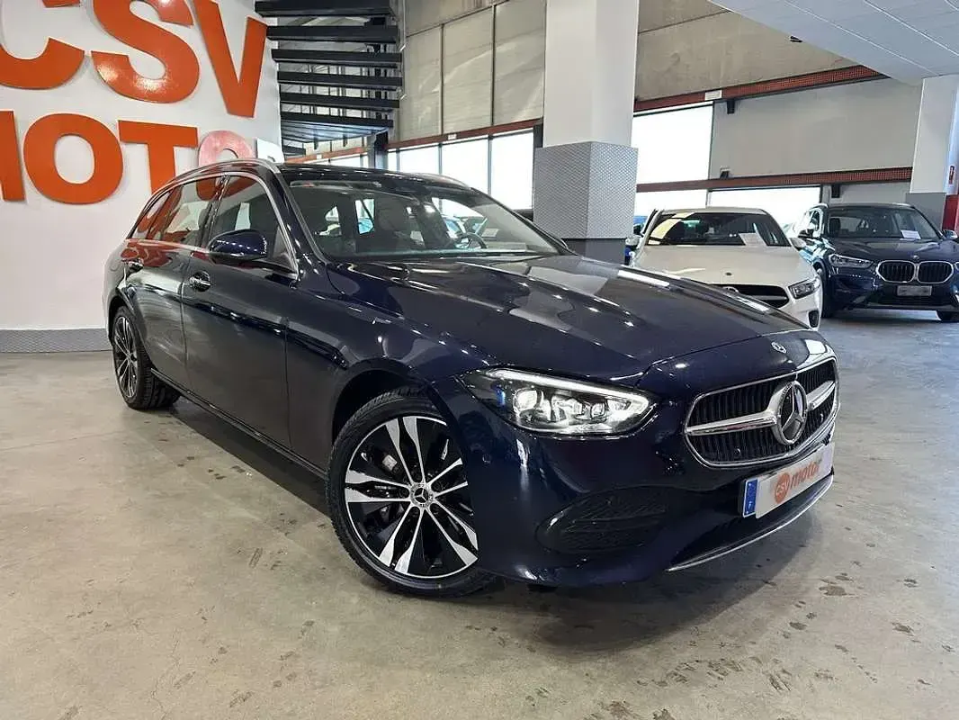 Usado Mercedes C300 Avantgarde 313 CV (230 kW) 2022 Utilitario