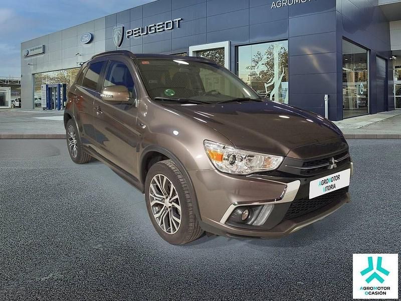 Usado Mitsubishi ASX Motion 117 CV (86 kW) 2018 Marrón SUV