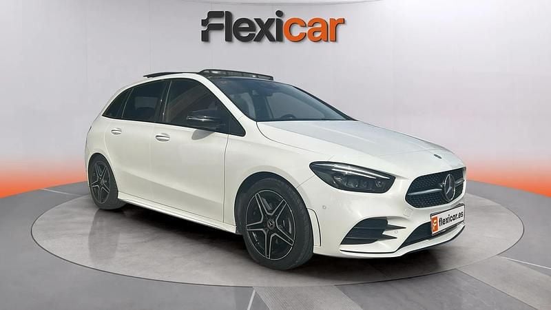 Usado Mercedes B200 150 CV (110 kW) 2020 Blanco Monovolumen