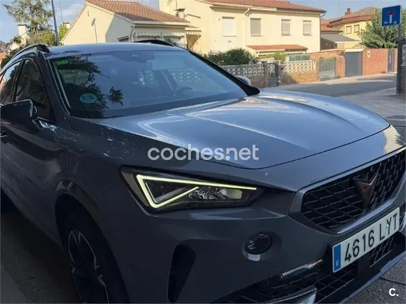 Usado Cupra Formentor 190 CV (139 kW) 2022 Gris / plata SUV
