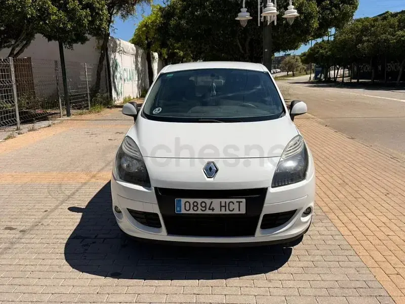 Usado Renault Scénic Authentique 95 CV (69 kW) 2011 Blanco Monovolumen