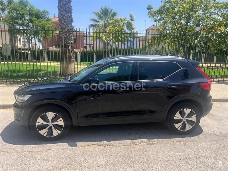 Negro Usado 2020 Volvo XC40 Business Edition SUV | 29.500 € (Un poco caro) - Imagen 1/4