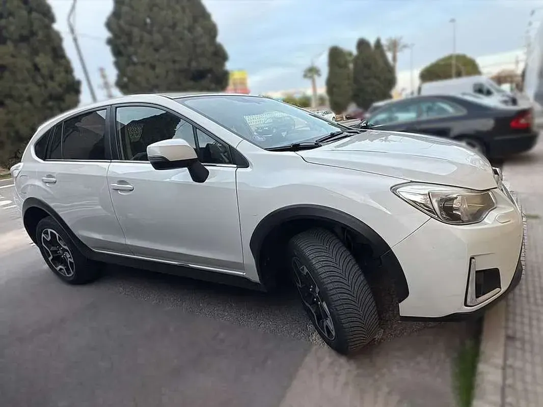 Usado Subaru XV 156 CV (114 kW) 2018 Blanco SUV