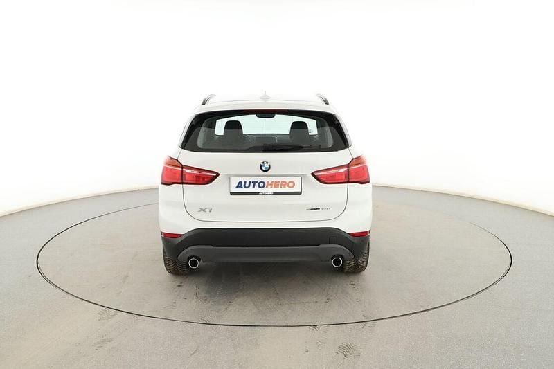 Usado BMW X1 Comfort Edition 150 CV (110 kW) 2019 Blanco SUV