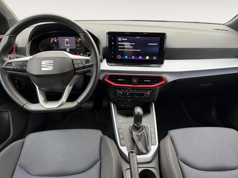 Usado Seat Arona FR 116 CV (85 kW) 2024 Negro SUV