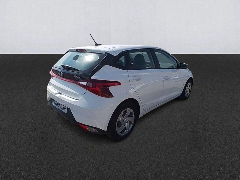 Usado Hyundai i20 100 CV (73 kW) 2021 Blanco Utilitario