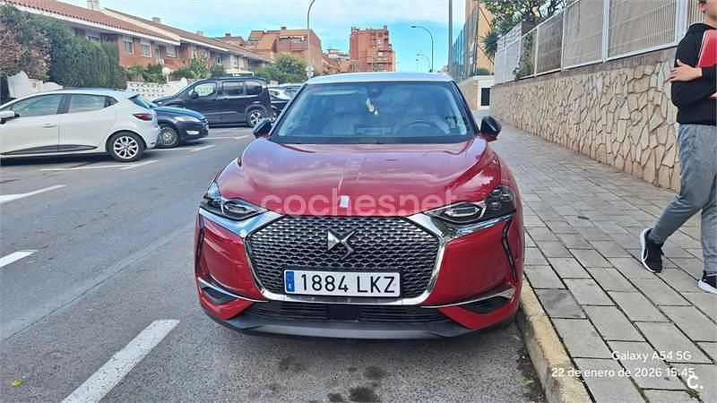 Usado DS Automobiles DS3 Crossback So Chic 100 CV (73 kW) 2020 Rojo SUV