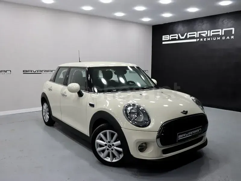 Usado Mini Cooper 136 CV (100 kW) 2016 Blanco Utilitario