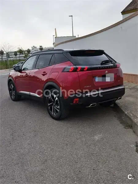 Usado Peugeot 2008 GT 130 CV (95 kW) 2021 Rojo SUV