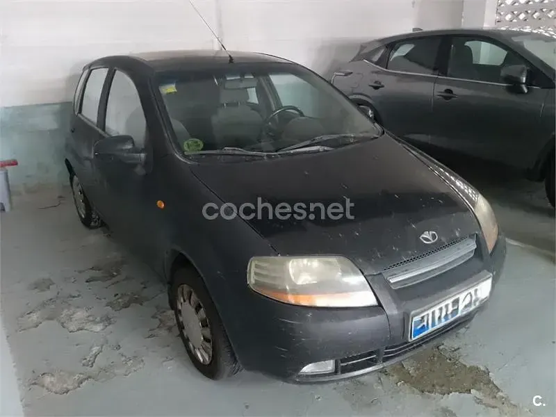 Usado Chevrolet Kalos 94 CV (69 kW) 2004 Negro Berlina