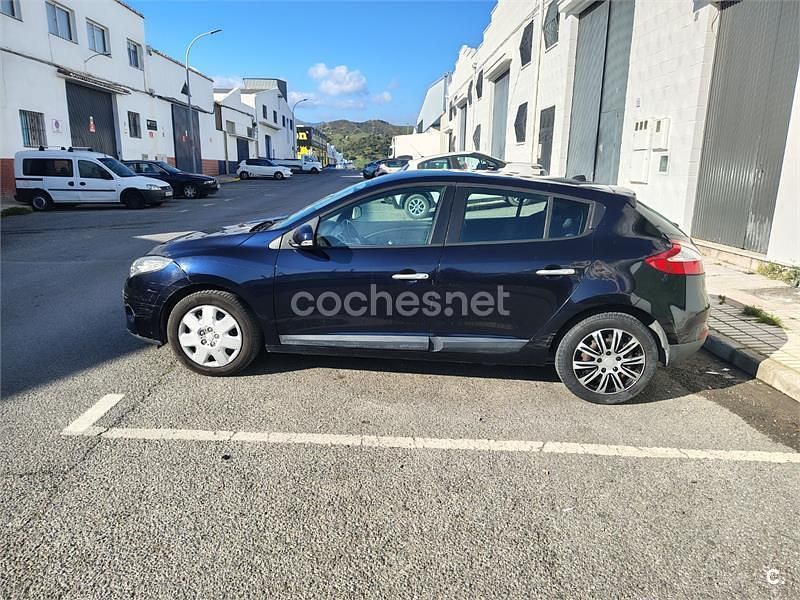 Usado Renault Mégane 85 CV (62 kW) 2010 Negro Berlina