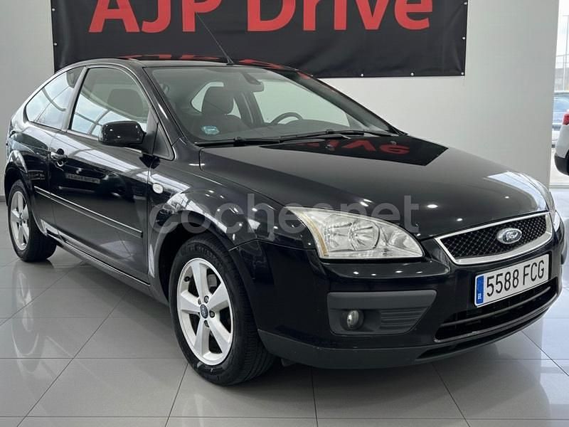 Negro Usado 2007 Ford Focus Sport Berlina | 6900 € (Un poco caro) - Imagen 1/4