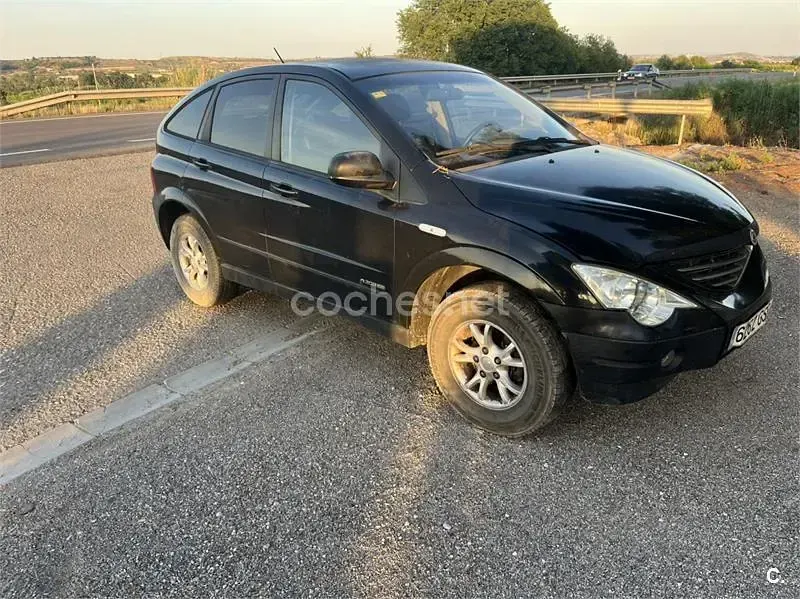 Usado SsangYong Actyon 138 CV (101 kW) 2009 Negro SUV