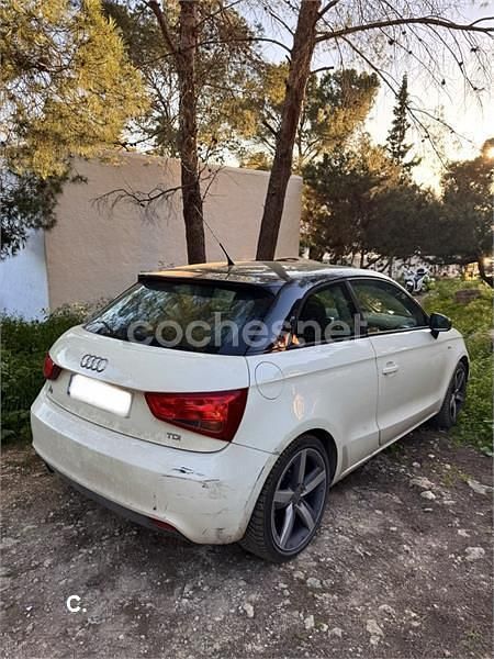 Usado Audi A1 Attraction 105 CV (77 kW) 2011 Blanco Utilitario