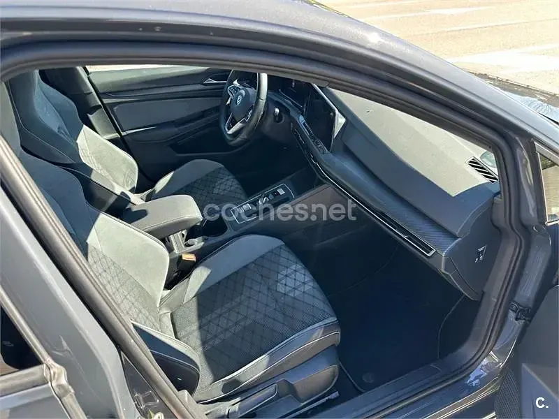 Usado VW Golf VII R-line 150 CV (110 kW) 2021 Gris / plata Utilitario