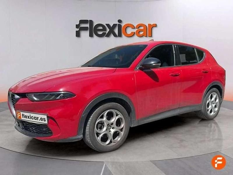 Usado Alfa Romeo Tonale Sprint 131 CV (96 kW) 2022 Rojo SUV