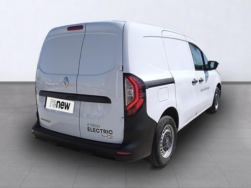Usado Renault Kangoo 88 kW (120 CV) 2023 Blanco Monovolumen
