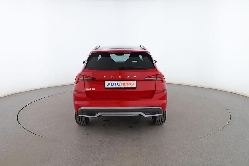 Usado Skoda Kamiq Sport 150 CV (110 kW) 2024 Rojo SUV
