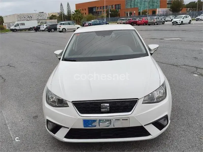 Usado Seat Ibiza Style 75 CV (55 kW) 2017 Blanco Berlina