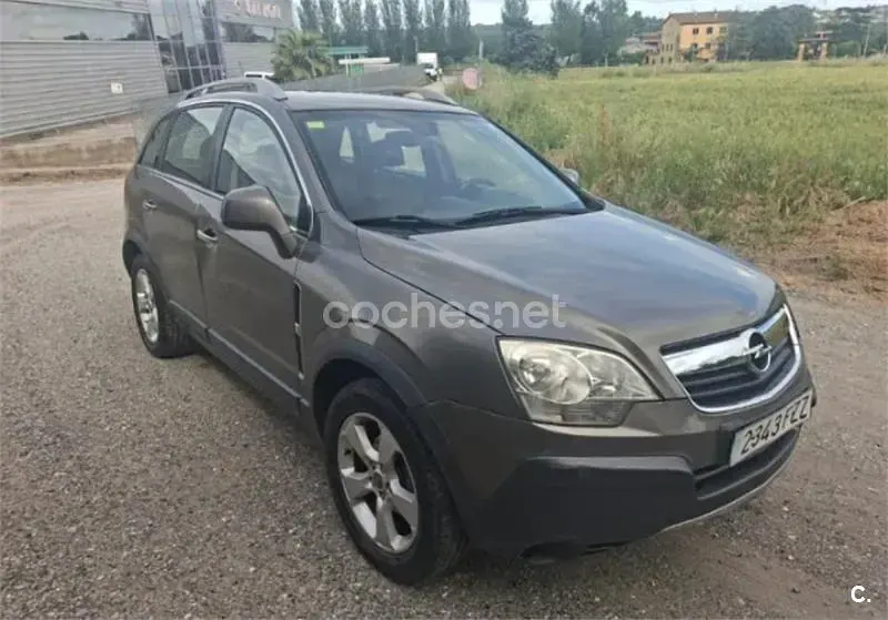 Usado Opel Antara Cosmo 150 CV (110 kW) 2008 Gris / plata SUV