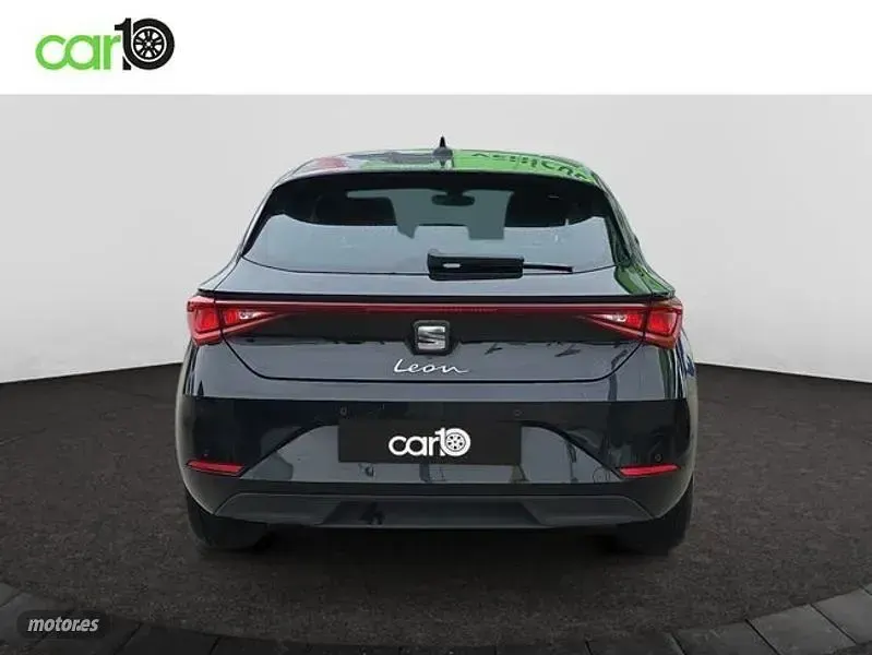 Usado Seat Leon XCELLENCE 110 CV (80 kW) 2021 Negro Berlina