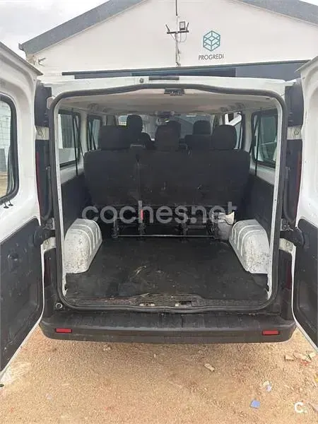 Usado Nissan Primastar 110 CV (80 kW) 2022 Blanco Monovolumen
